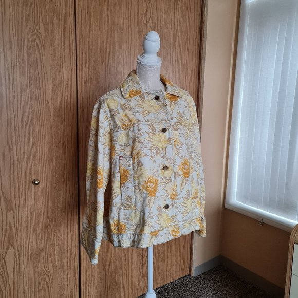 Denim Jacket Yellow Floral Urban Outfitters Shacket NWT Cotton Oversized BDG - Picture 4 of 13